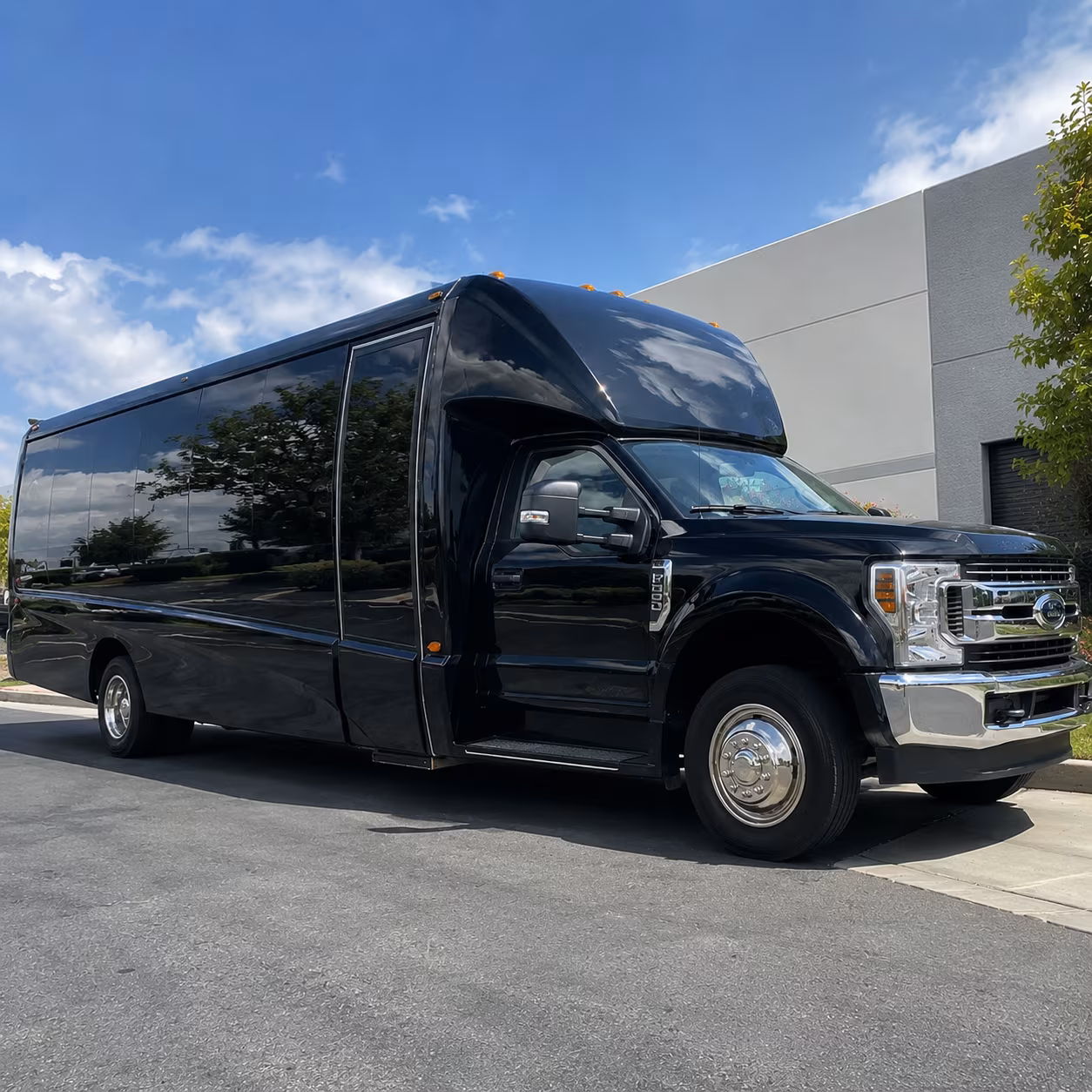 bus rentals to mariners games at t mobile park from tacoma