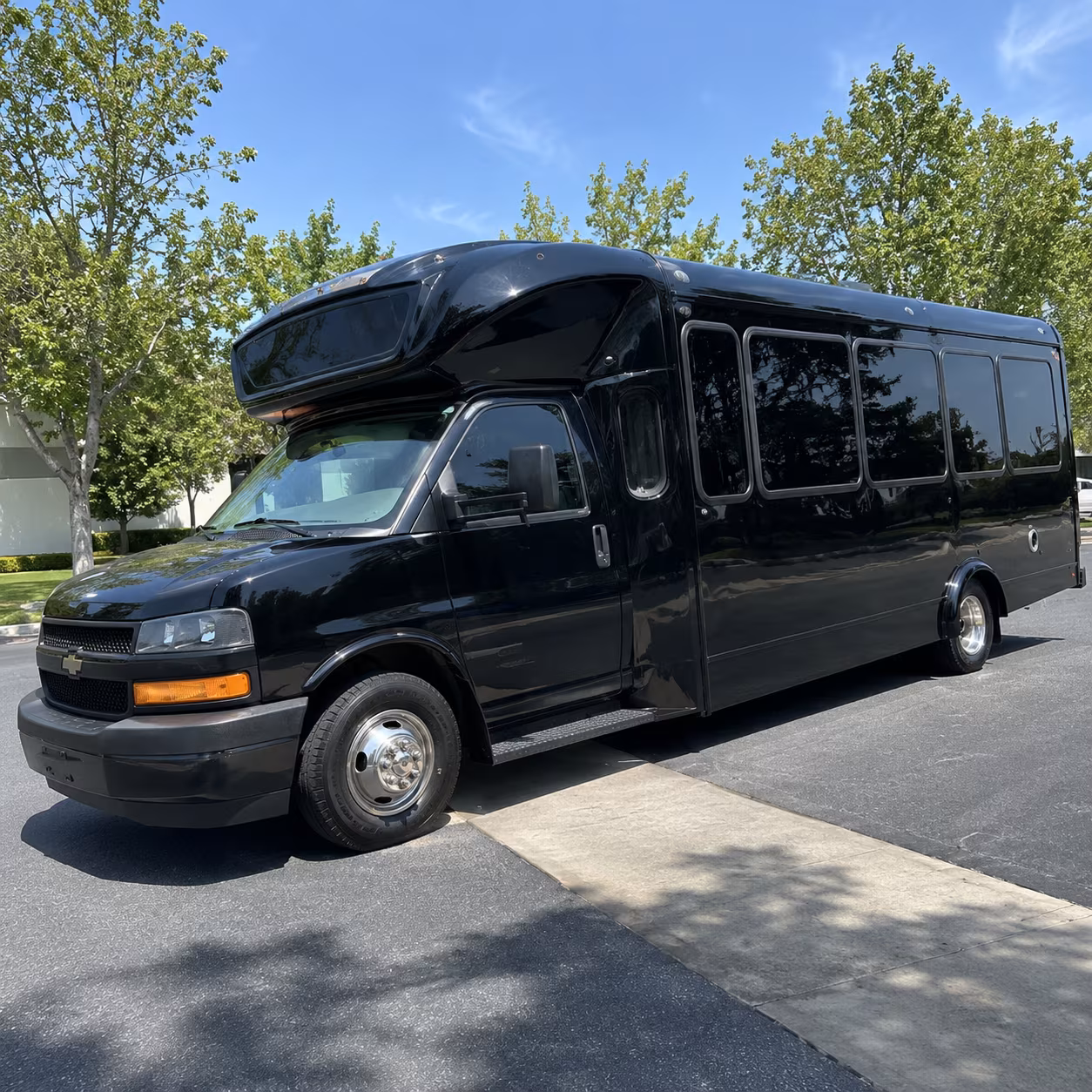 tacoma 15 passenger party bus
