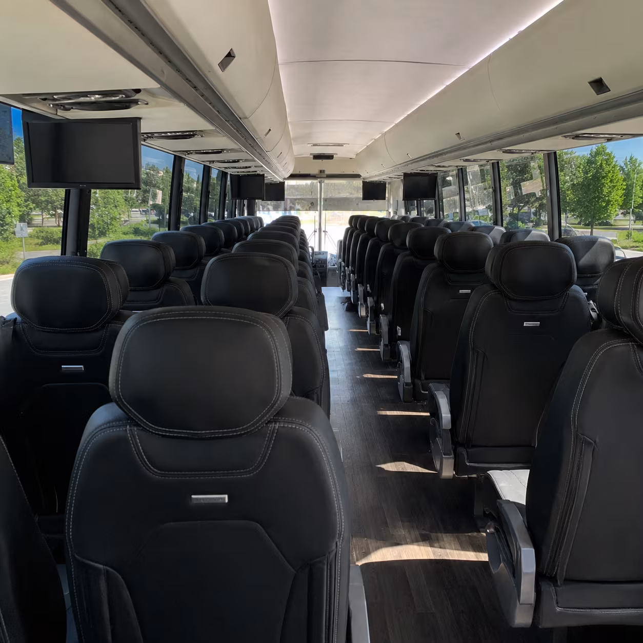 tacoma charter bus rentals for long distance trips down i 5